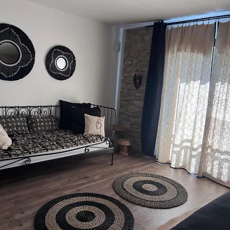 Villa Mona